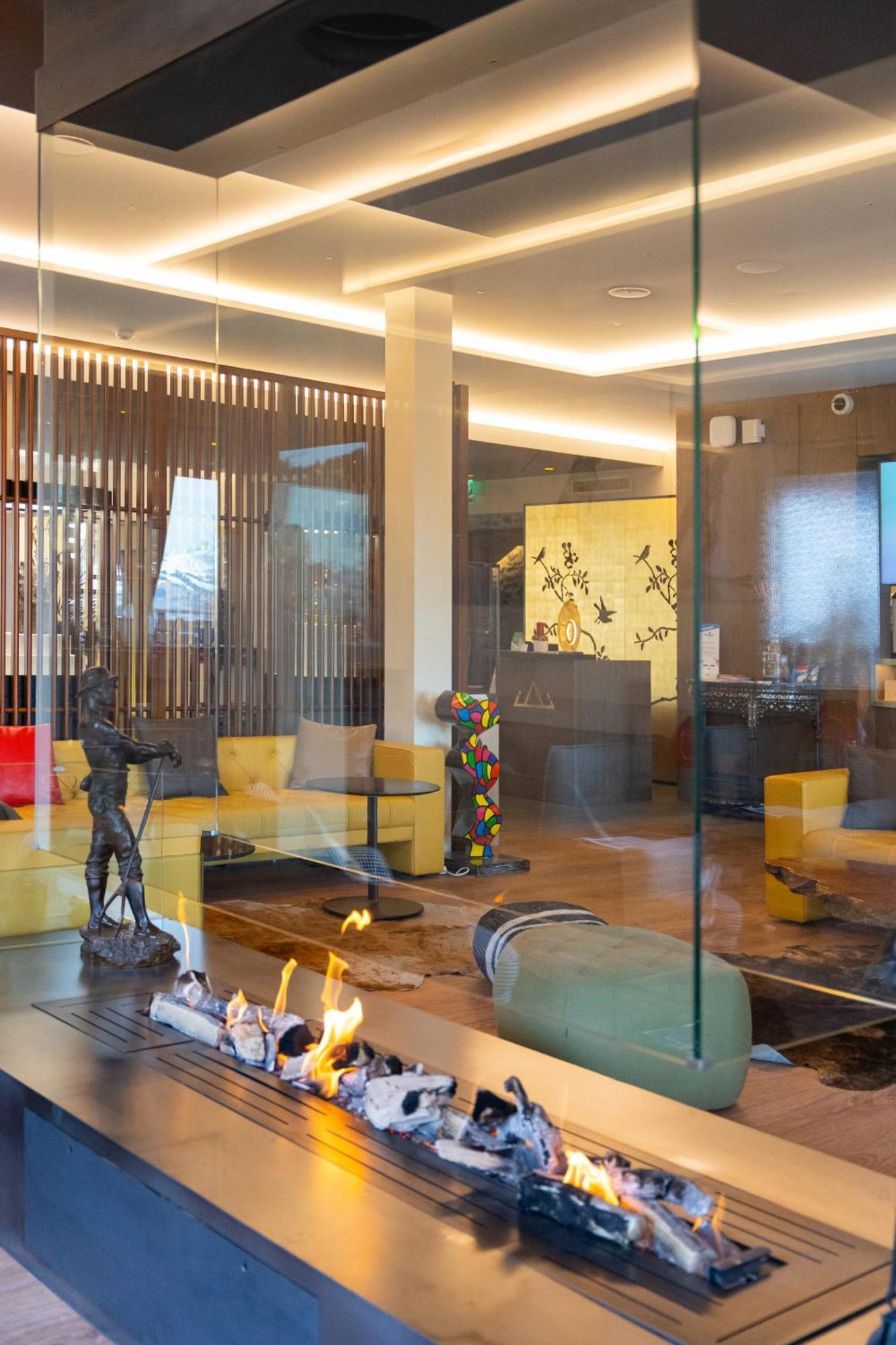 Viu Hotel Villars 外观 照片